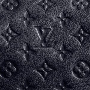 Meet your Posher, Nura.